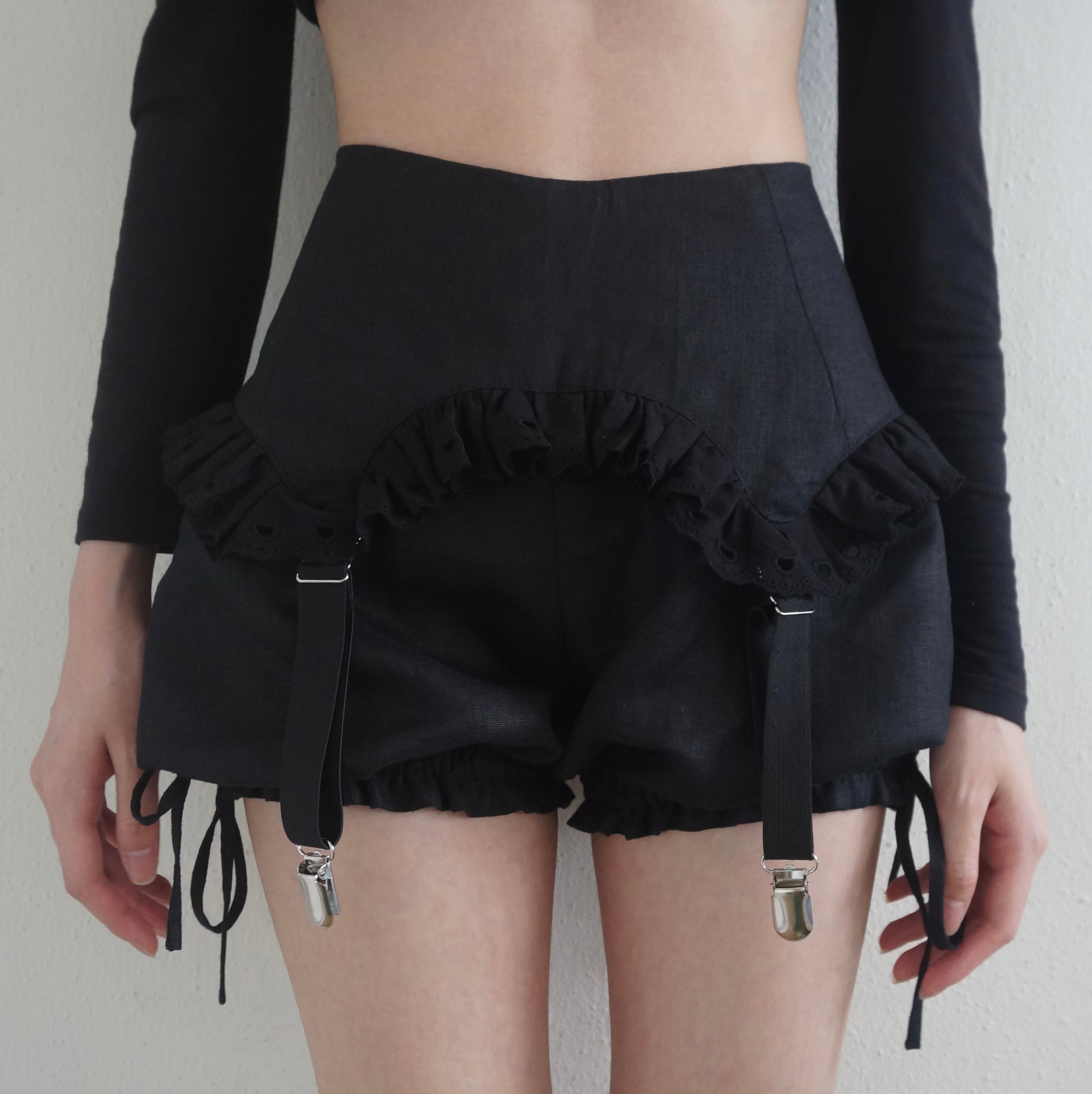 Clover Bloomers (Black)