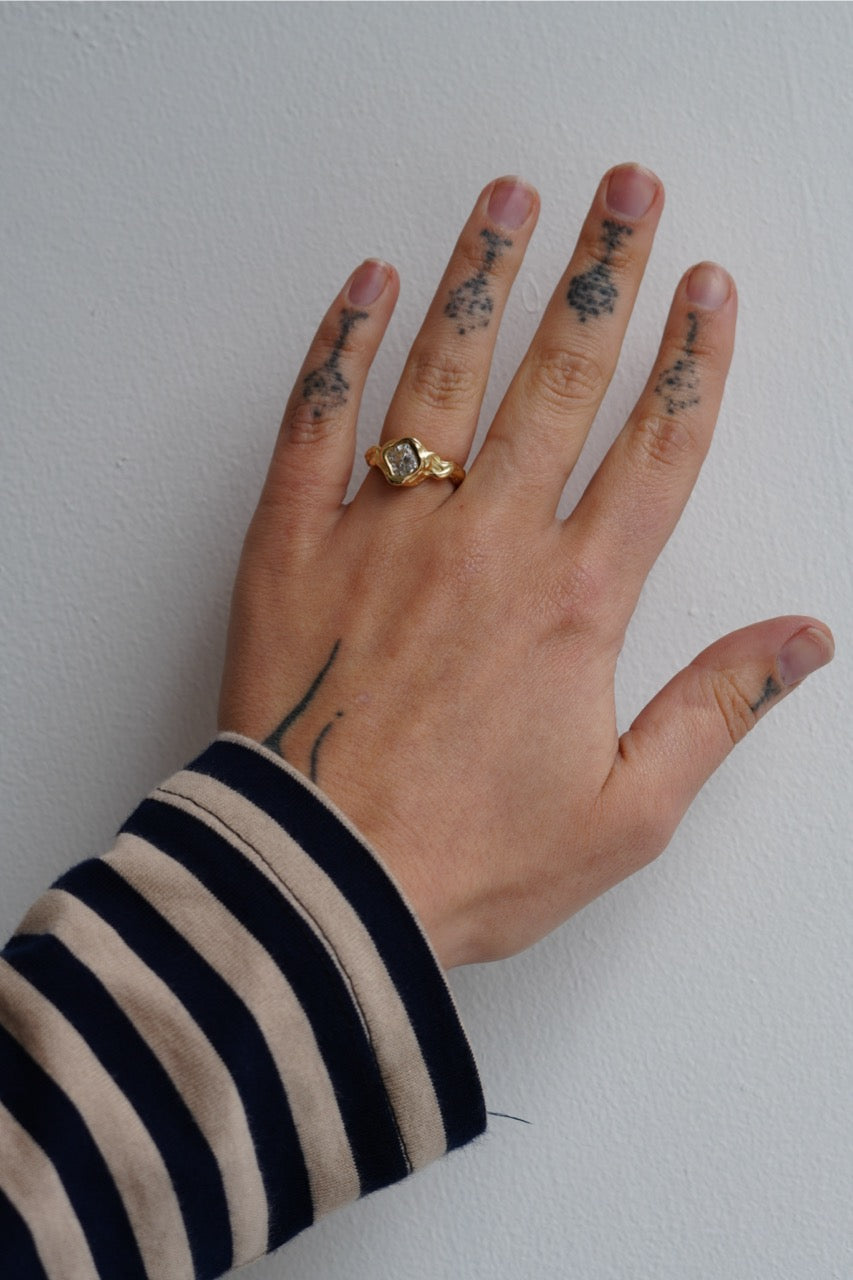 Diamond Amphitrite Ring