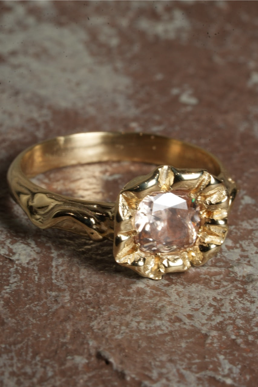 Mirage Fleur Ring - Zircon