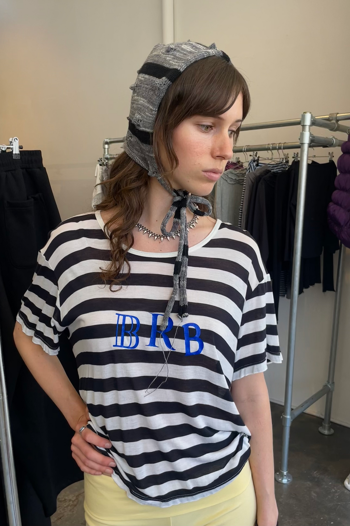 Spikey Bonnet Mini (Grey/Black)