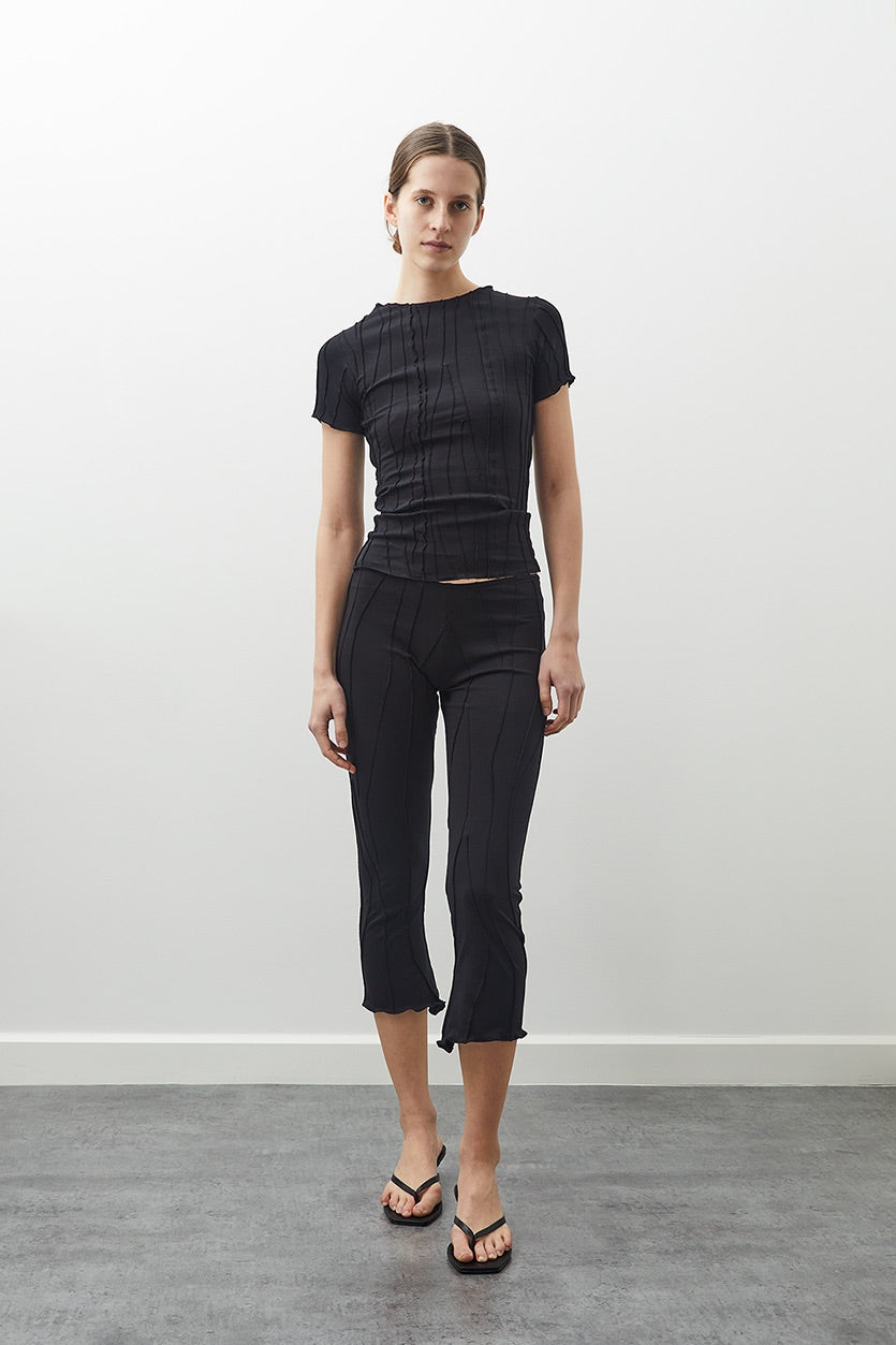 Mid-Calf Flared Pants (Black)