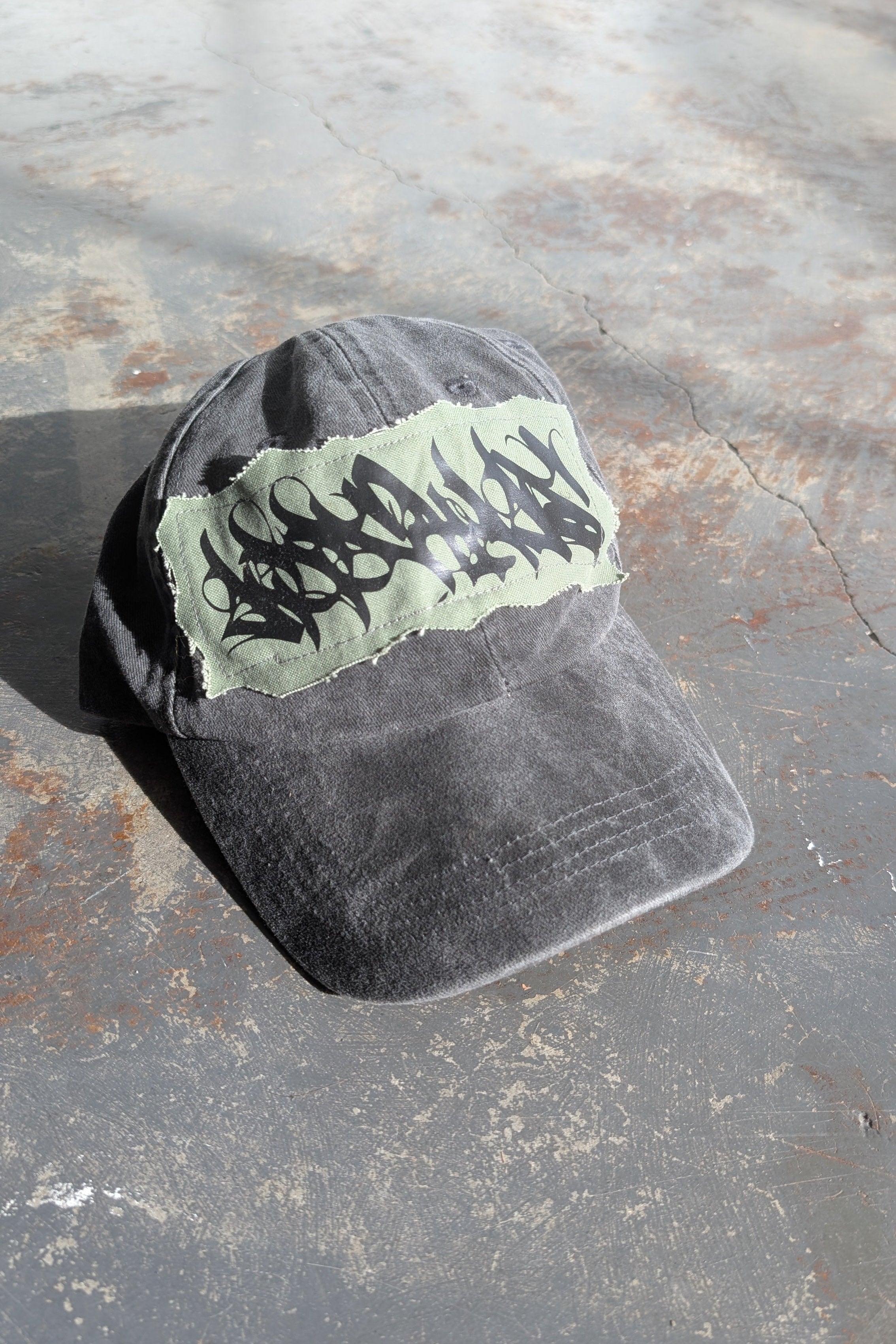 Distressed Cap (Black/Green)