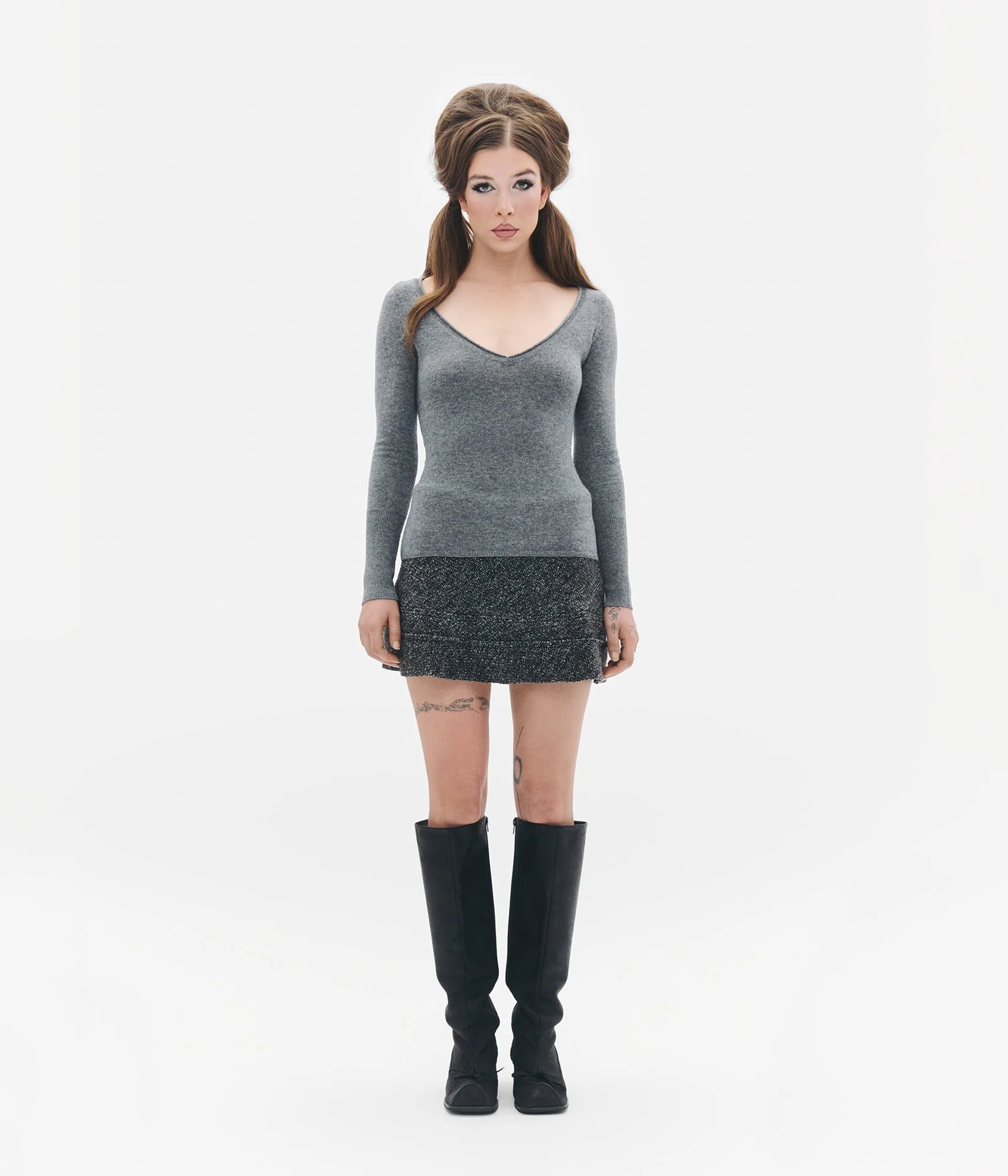 Retired Cheerleader V-Neck Knit (Grey)