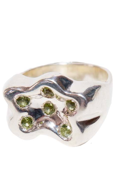 Flower Samsi Ring (Peridot)