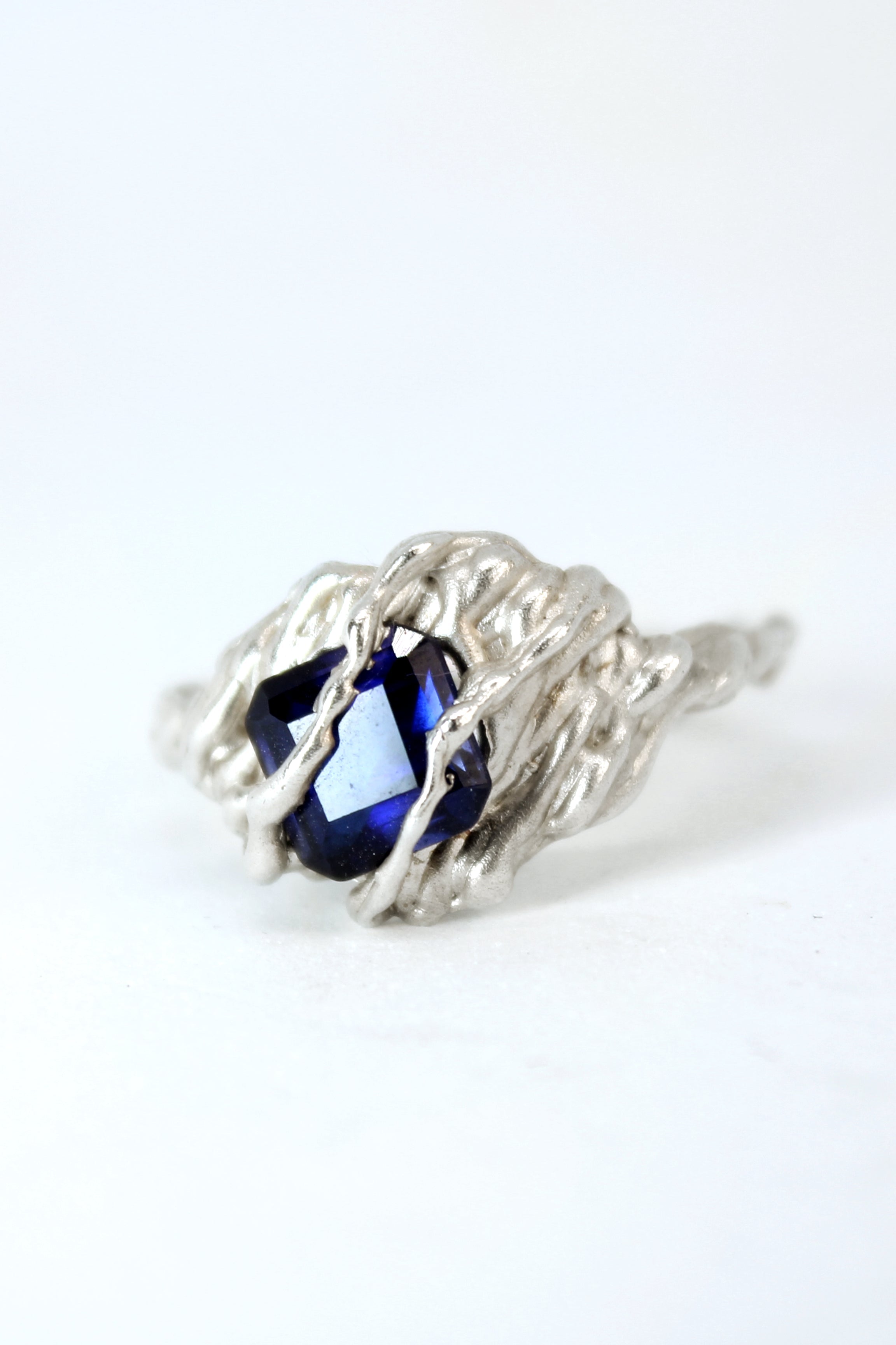 Cirrus Ring