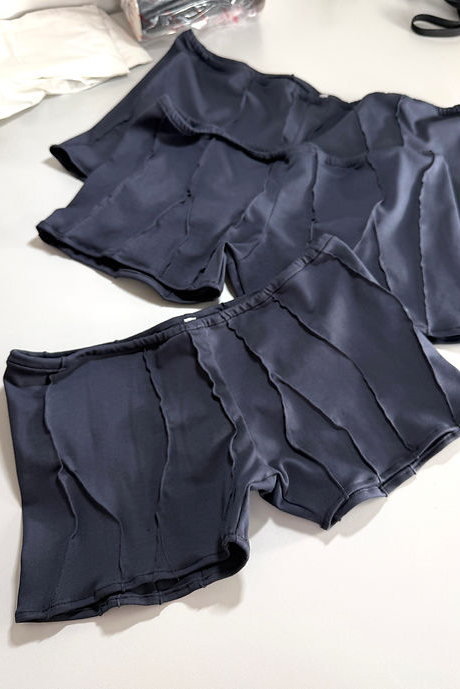 Micro Short (Charcoal)